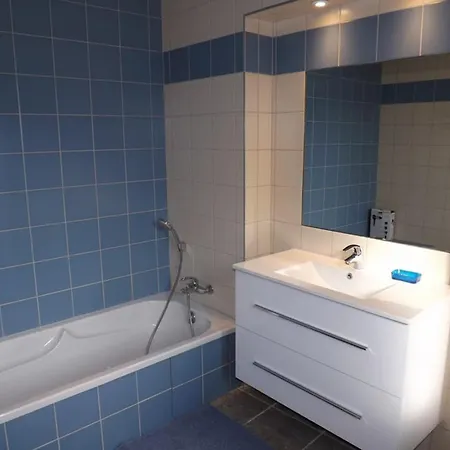 De Caractere Avec Piscine Privee Chauffee Et Wi-fi, Proche Du Parc Des Volcans D'auvergne - Fr-1-742-602 Hébergement de vacances Neussargues en Pinatelle